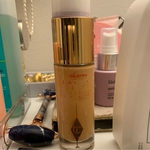 Charlotte tilbury Hollywood flawless filter